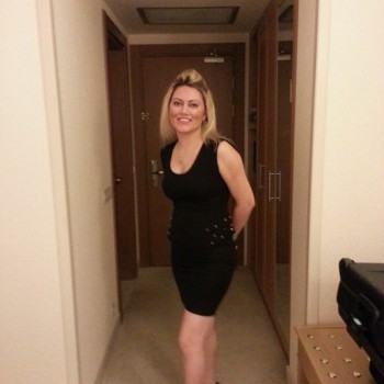 Profil de Cheraze, 41 ans, Annonce trans à Ciney (Namur)
